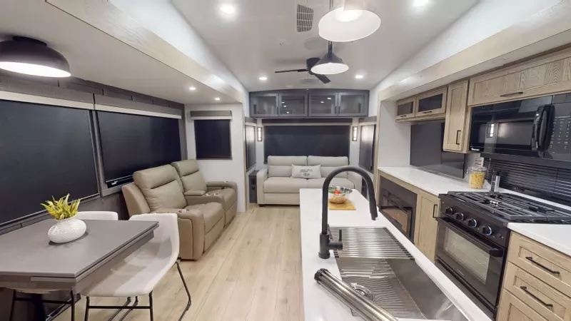 R361RLS Floorplan Main Room